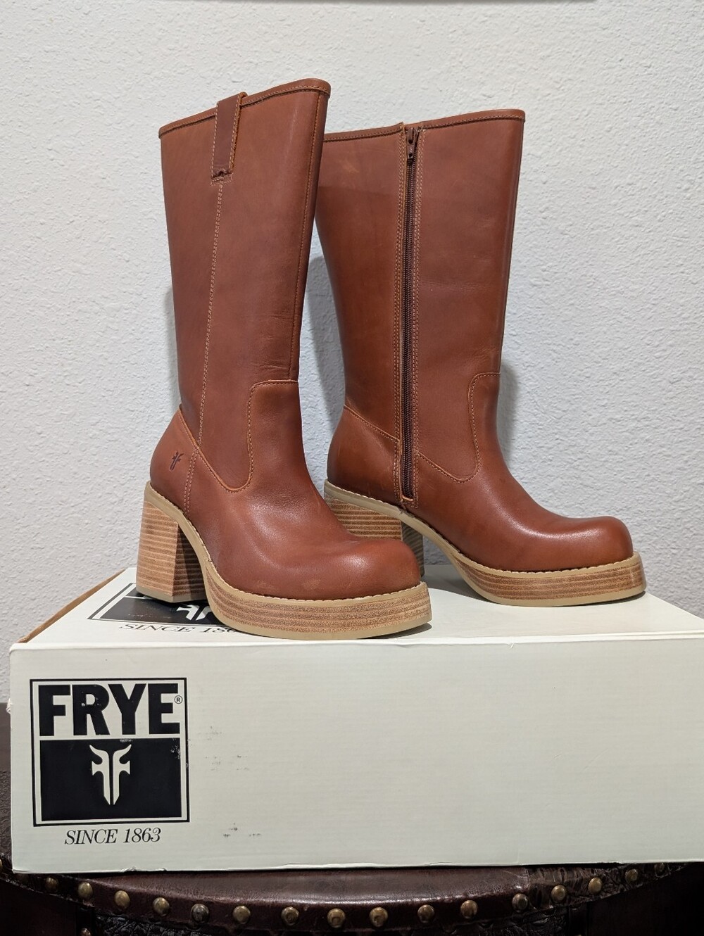 NIB VINTAGE Frye Dena Saddle Tan Leather Mid Calf Platform Boots Size 9